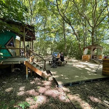 Yourte Au Bord Du Lac De Campeggio Miélan