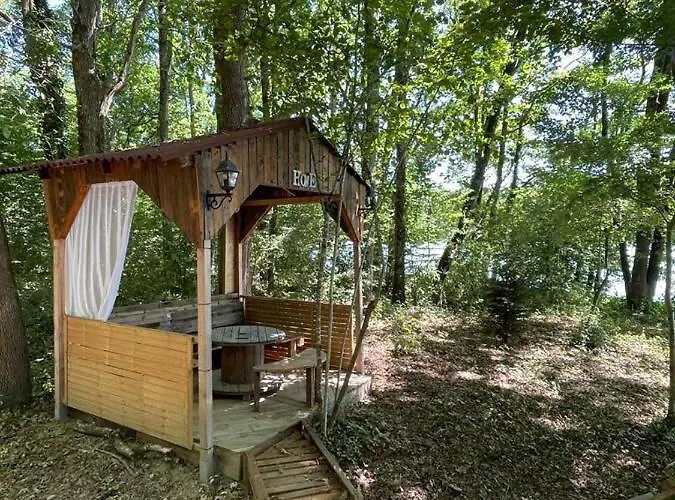 Yourte Au Bord Du Lac De